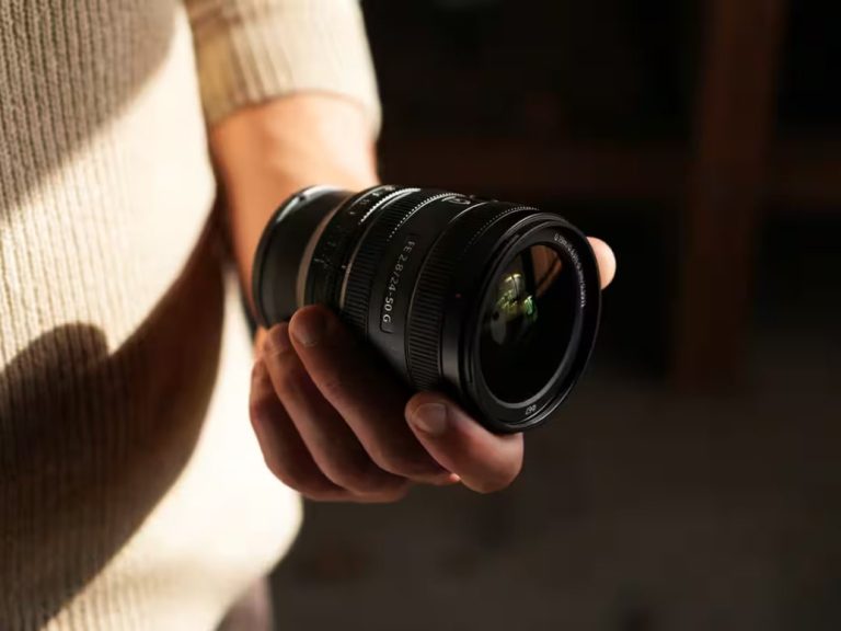 Sony FE 24-50mm F2.8 G cover