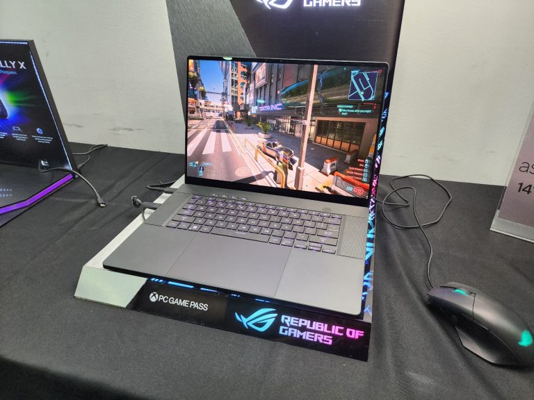 ROG Zephyrus G16 front