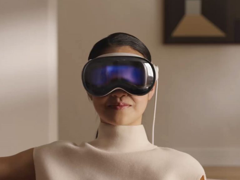Apple Vision Pro PSVR2 Controller Support