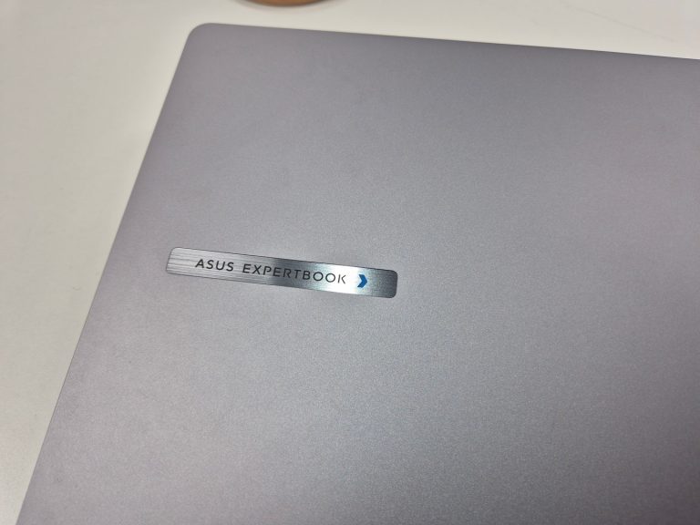 ASUS ExpertBook P5 (P5405) Review 2