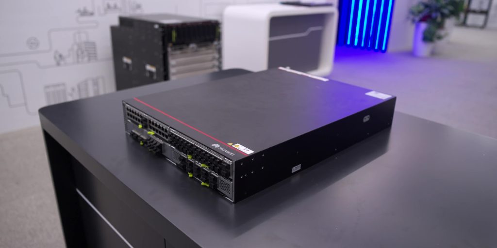 HUAWEI CloudEngine 8865-4C