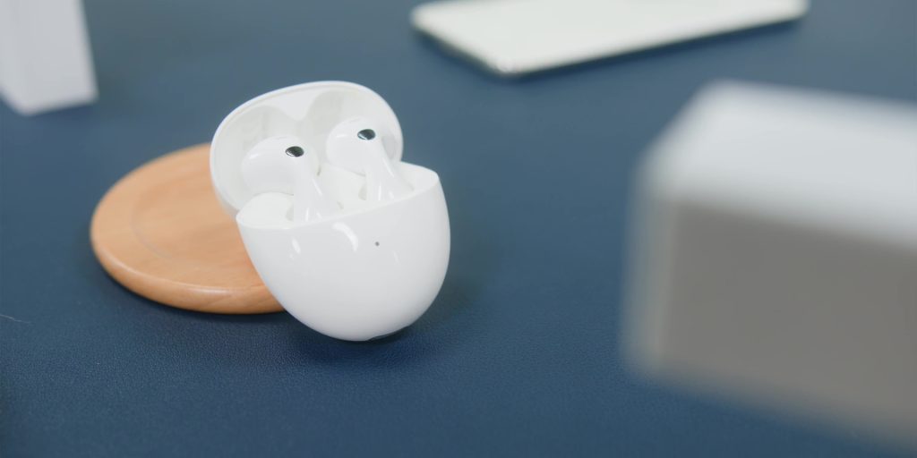 HUAWEI FreeBuds 6 in White