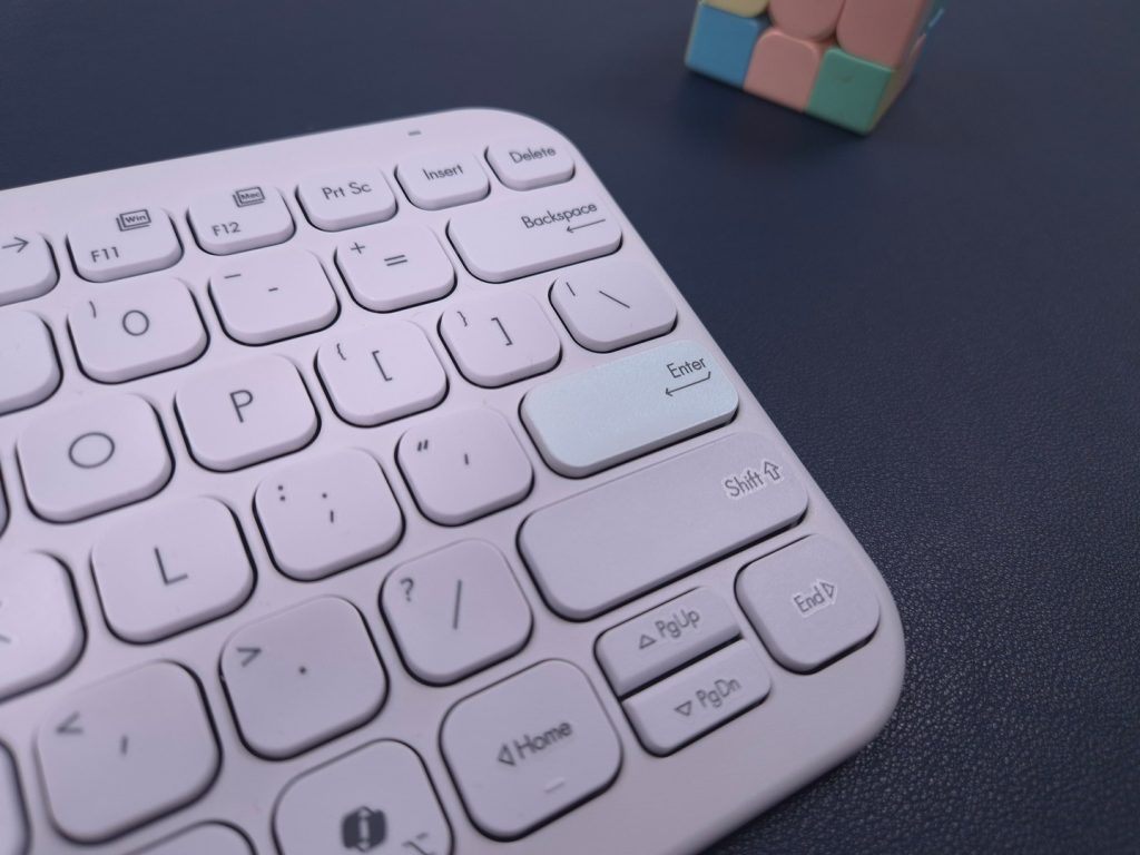 ASUS Marshmallow Keyboard KW100 White Review 3