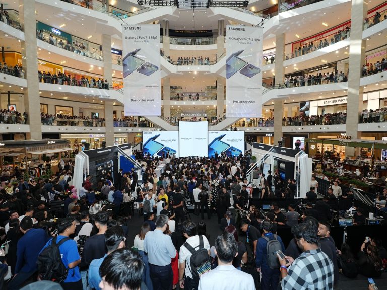 Malaysia Unfolds the Ultra with Galaxy Z Fold7 and Z Flip7 at Pavilion Kuala Lumpur