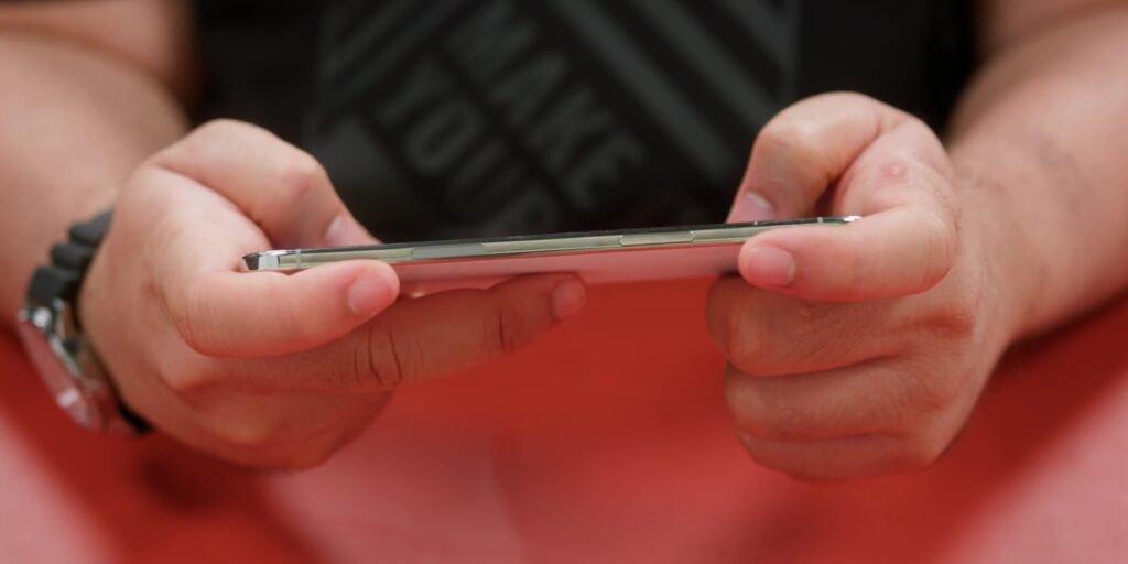 3.2 thin gaming