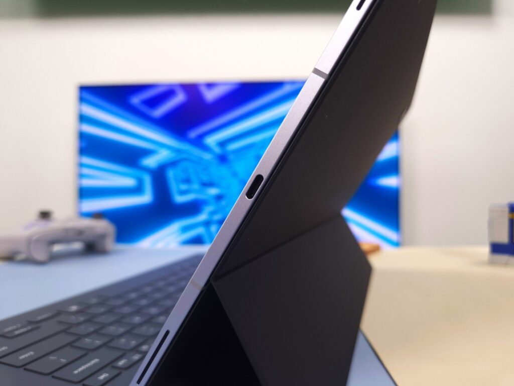 Samsung Galaxy Tab S11 Ultra Review Type C