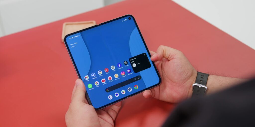 Google Pixel 10 Pro Fold Review: Yes ✅ AND No ❌ 6 1.5 same layout open