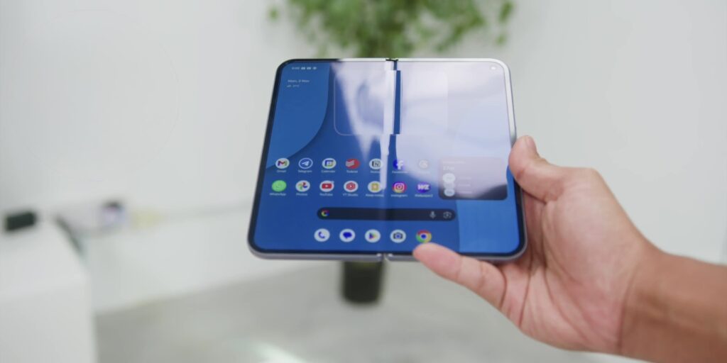 Google Pixel 10 Pro Fold Review: Yes ✅ AND No ❌ 30 5.3 crease visible