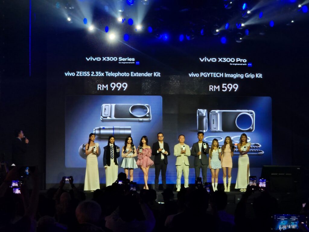 vivo Debuts vivo X300 and X300 Pro in Malaysia with 200MP Zoom, OriginOS 6 and Massive BlueVolt Batteries 7 vivo X300 and X300 Pro Malaysia Photography Kit Price