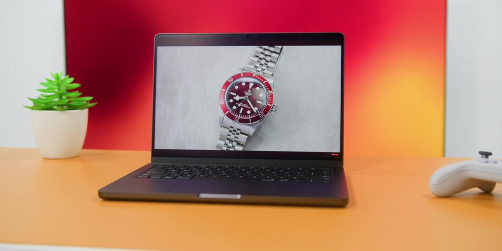 Which MacBook Should You Buy? 🤔 The 14-inch M5 MacBook Pro Might Be the Answer! 8 2.3 streaming video