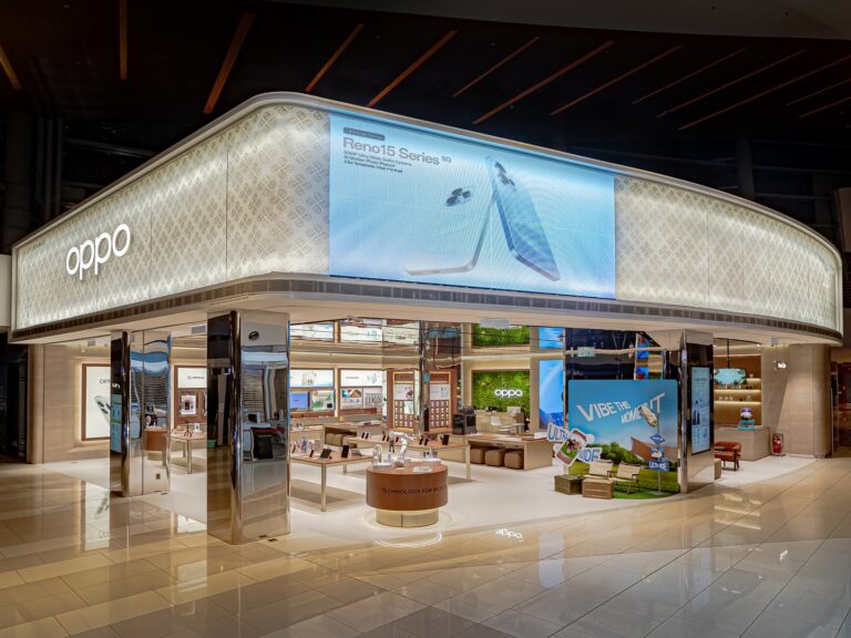 OPPO Flagship Store IOI City Mall