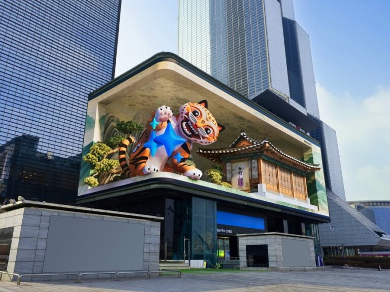 Samsung Teases Galaxy Unpacked 2026 with 3D Billboards in KL and 16 Other Cities