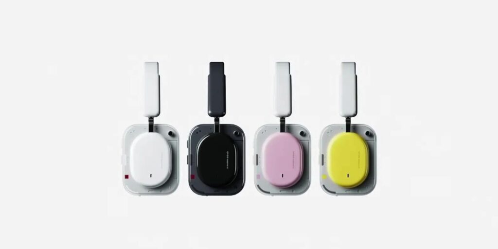 A side-by-side display of the available colorways for the Headphone (a), highlighting the matte and transparent finishes.