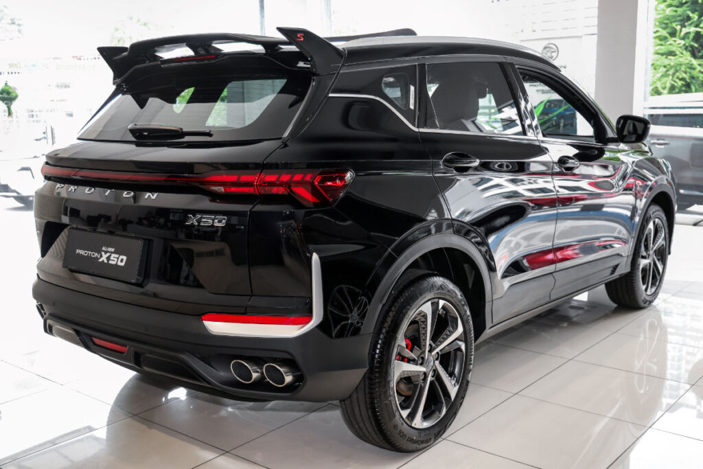 Proton X50 Quartz Black rear