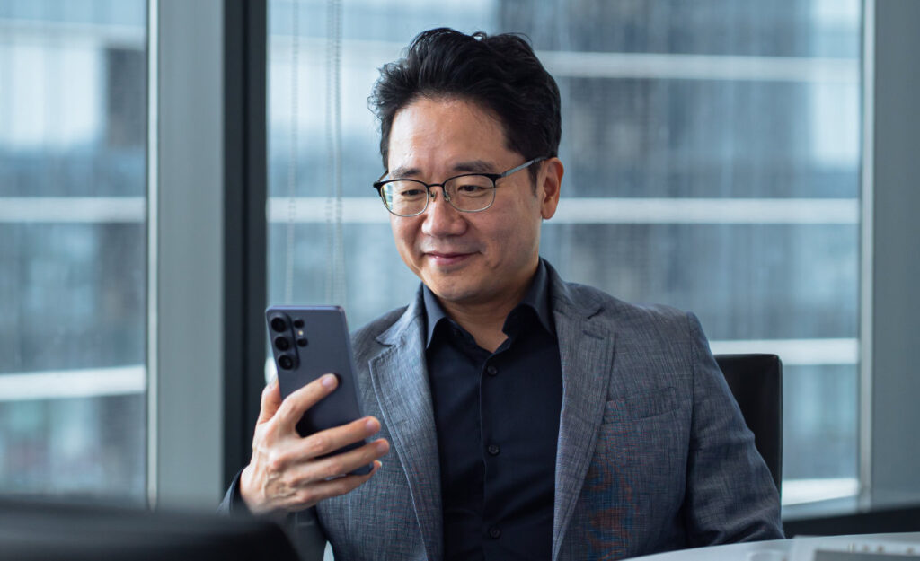Samsung Malaysia President Charles Kim with his Galaxy S26 Ultra