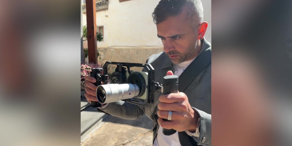 The 400mm telephoto extender accessory being used with the vivo X300 Ultra camera system 3