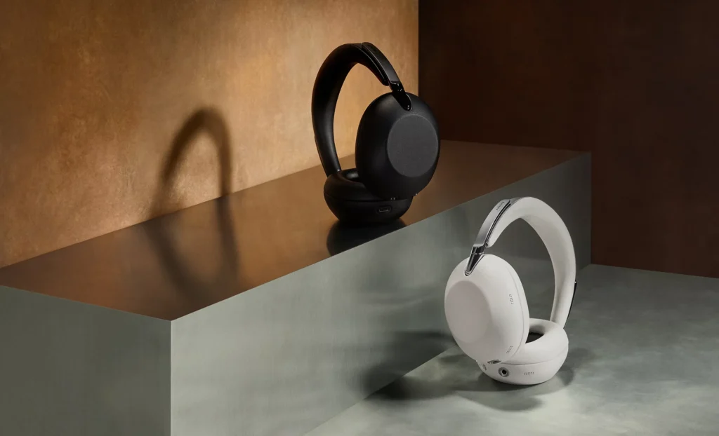 A Decade of Quiet: Sony Drops Luxury 1000X THE COLLEXION, Sandstone WH-1000XM6 in Malaysia 14 Sony 1000X THE COLLECTION black and white colour options