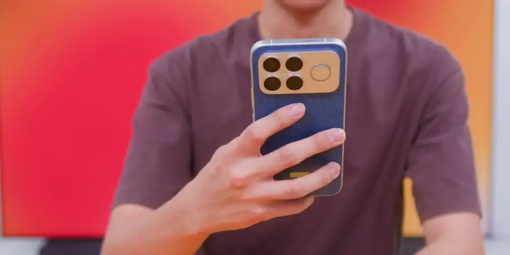 A user holding the POCO F8 Ultra to demonstrate its ergonomics and in-hand feel.