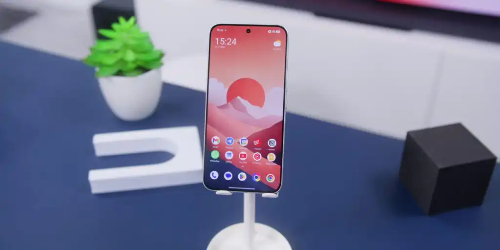 A demonstration of an Always On Display issue or software bug on the screen of the Poco X8 Pro Max.