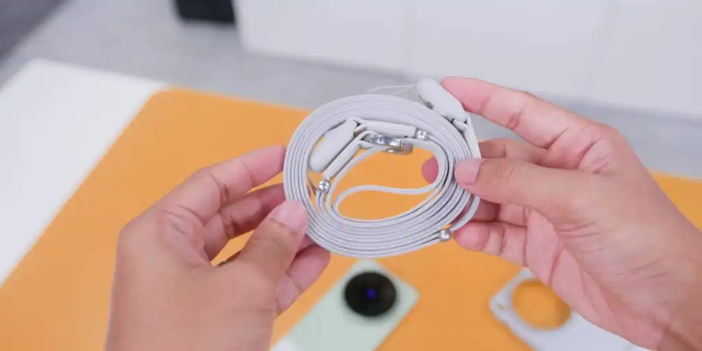 vivo X300 Ultra Telephoto Extender Kit parts