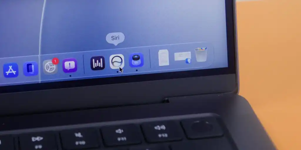 Siri AI beta review on Mac dock