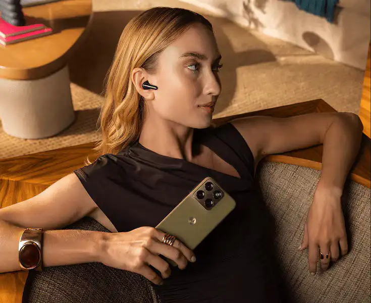 Motorola Edge 2026 lifestyle