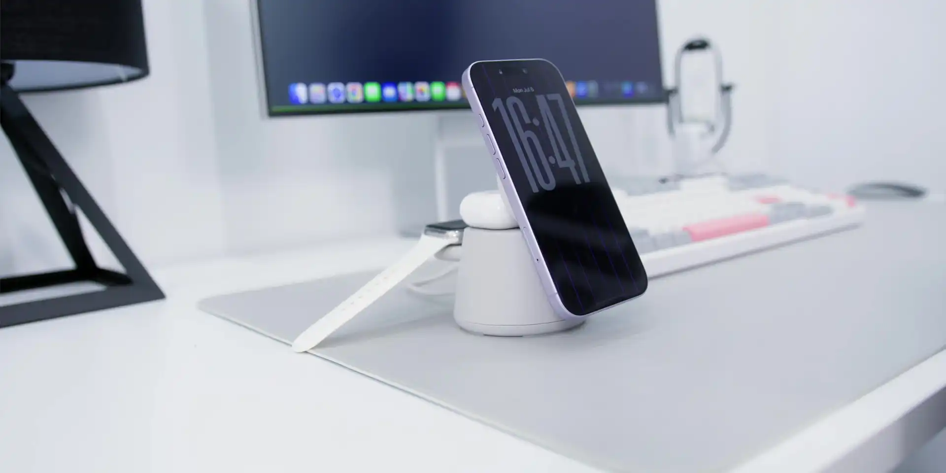 Belkin UltraCharge Qi2 25W Modular Charging Dock